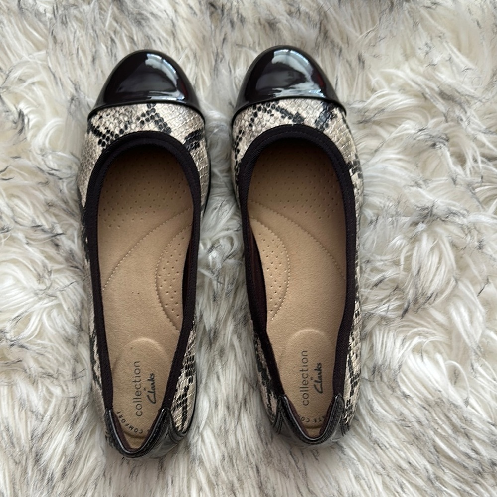 NEW! Clarks Ballet Flats